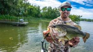 How to Wacky Rig Boat Docks for Summer Bass