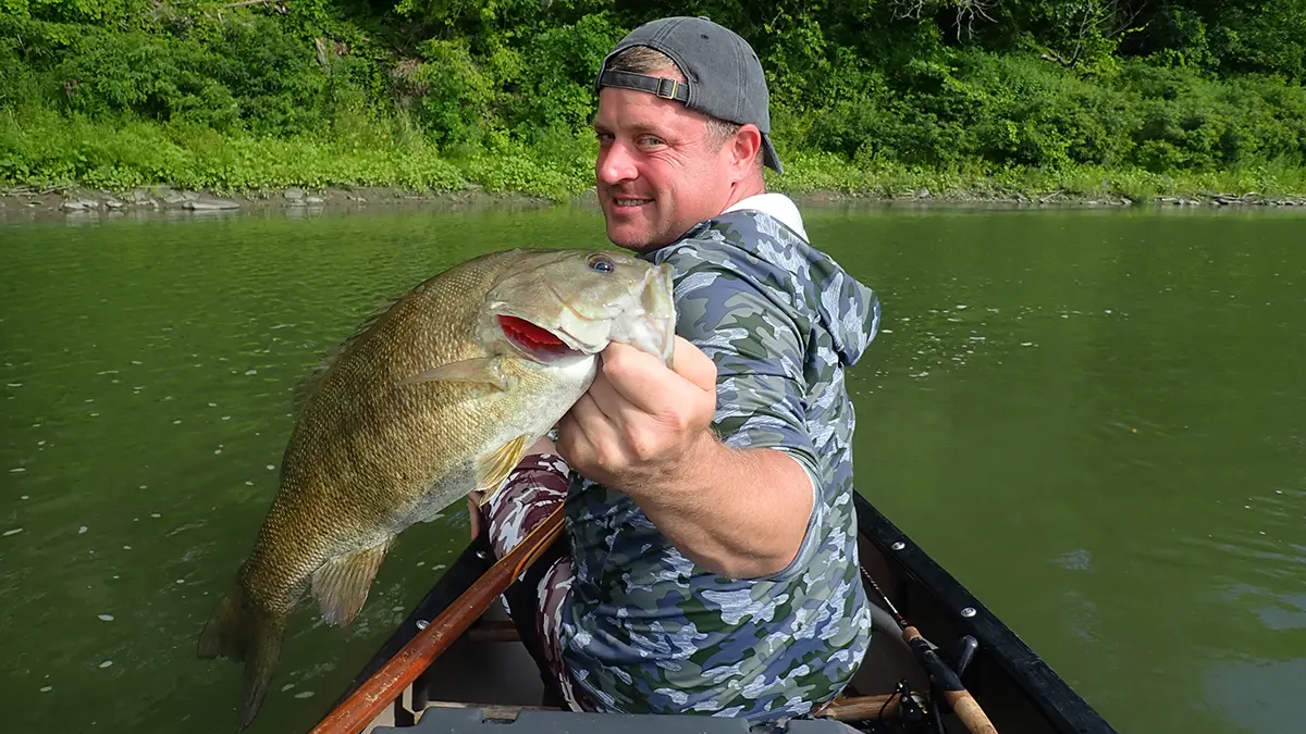 smallmouth caught in canoe