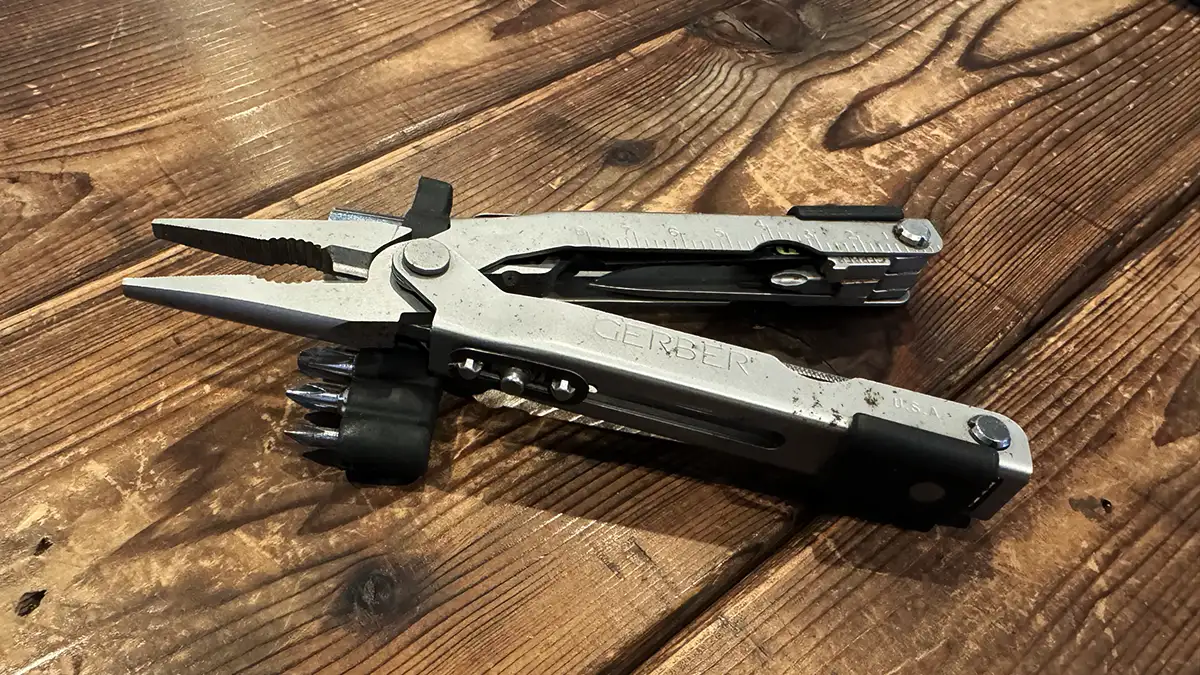 Gerber Multi-Plier 600 Basic on wood decking