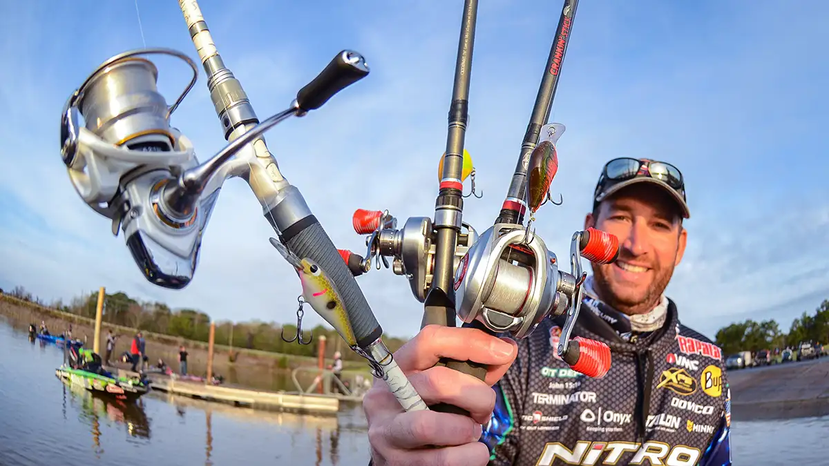 When the bass move shallow in the fall to feed on shad, Ott DeFoe often  casts shallow-running crankbaits to catch them. Photo by Garrick Dixon/Major League Fishing.