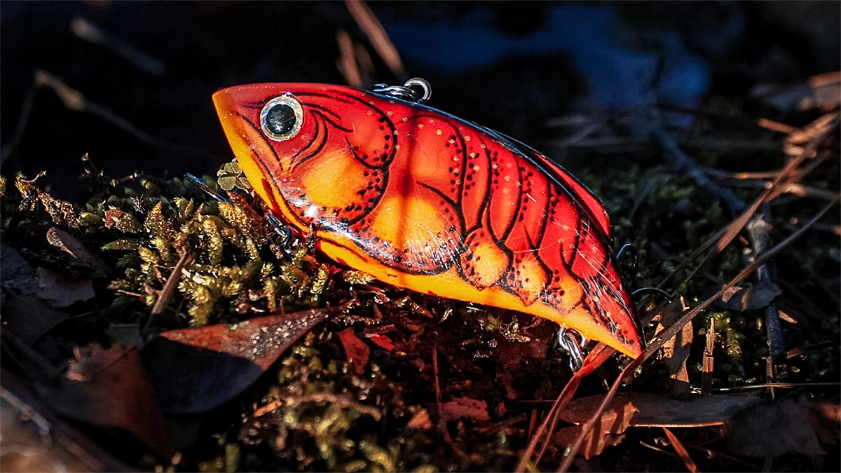 predominantly red lipless crankbait