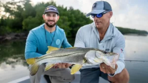 [VIDEO] How to Catch Snook with a Bobber and Live Shrimp