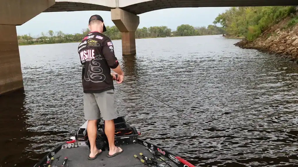 rock bass habitat