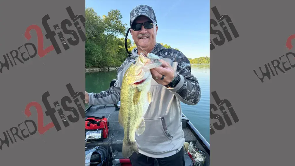 Troy with bass